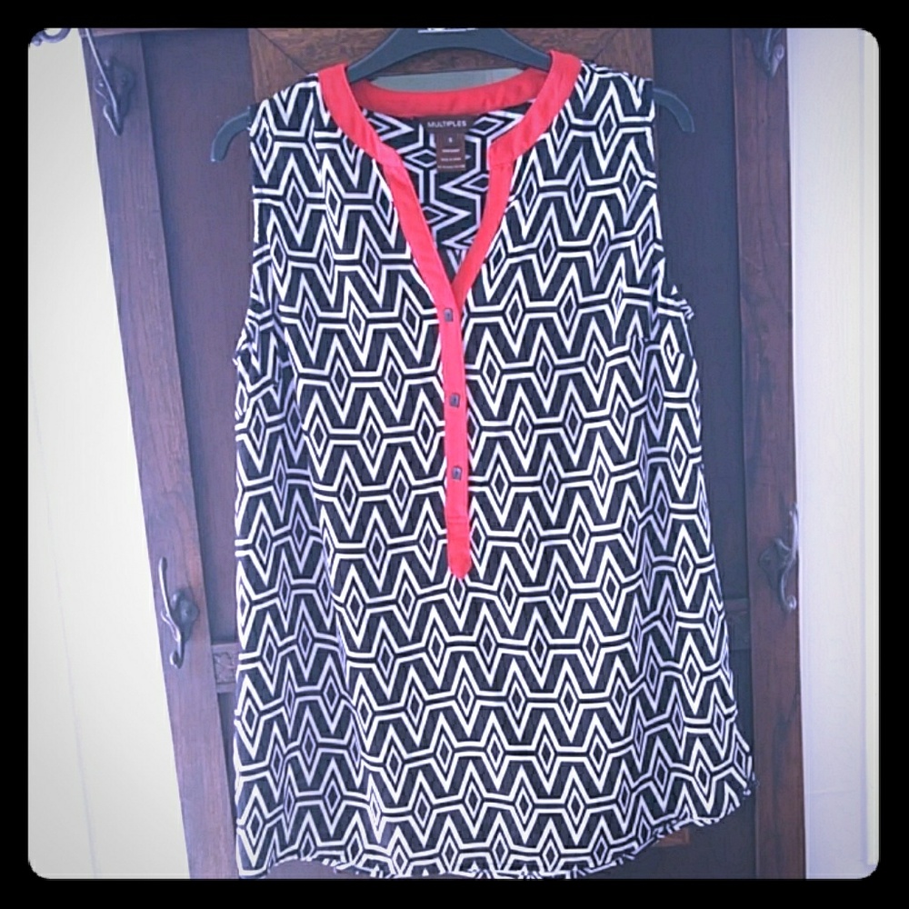 Multiples Black white sleeveless blouse